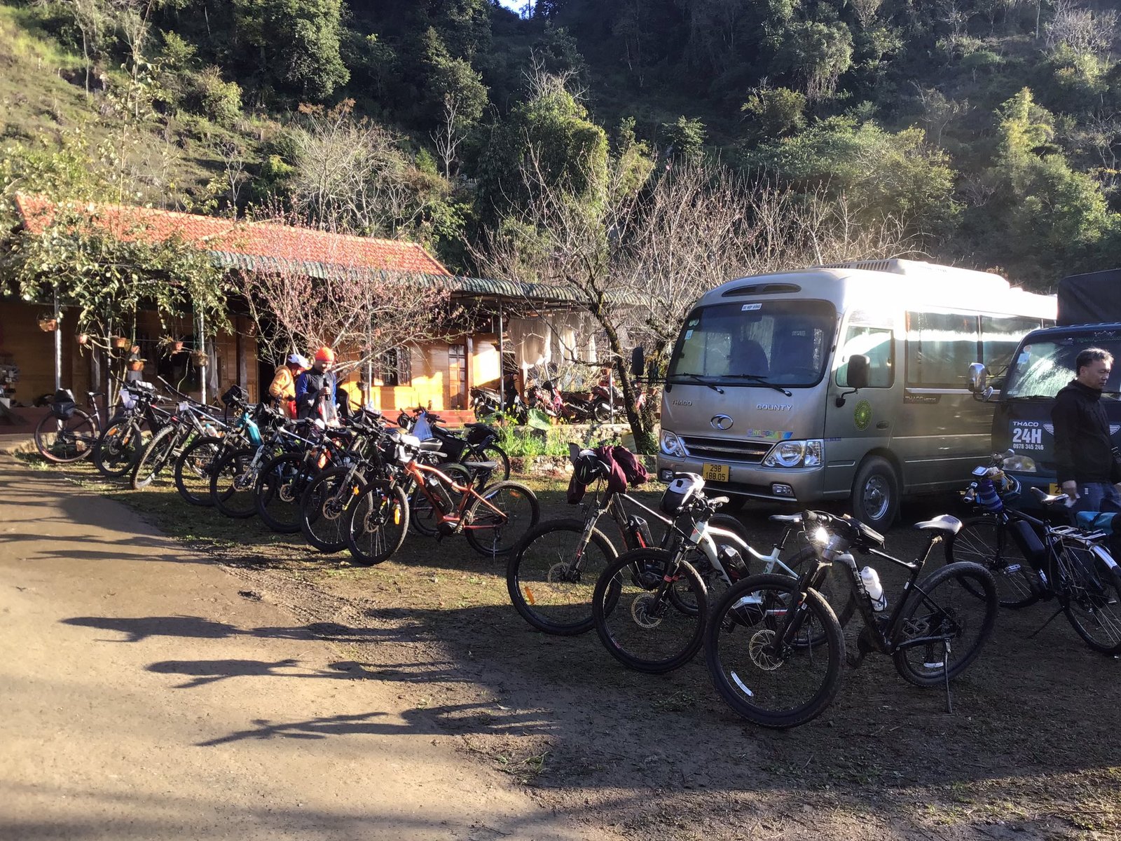 E-Bike Cycling Tour: Hanoi - Ba Be - Ha Giang 7 Days